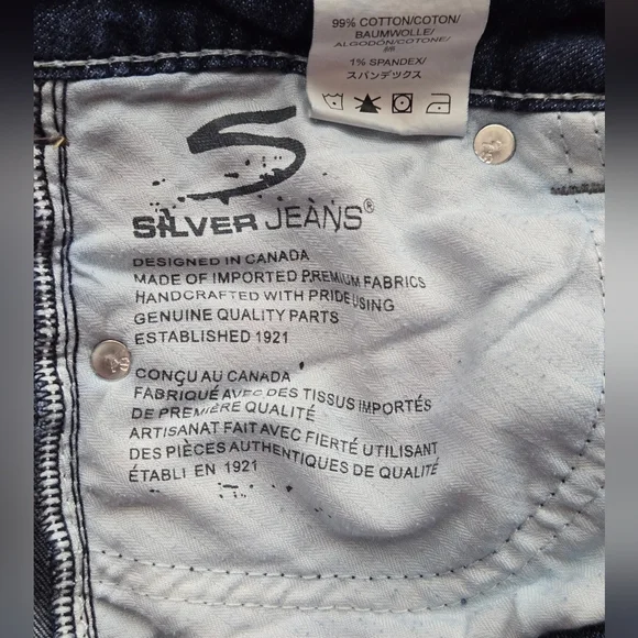 The Ultimate Y2K Throwback: Silver Jeans Co. "Santorini" Capris ✨ - Picture 9 of 10